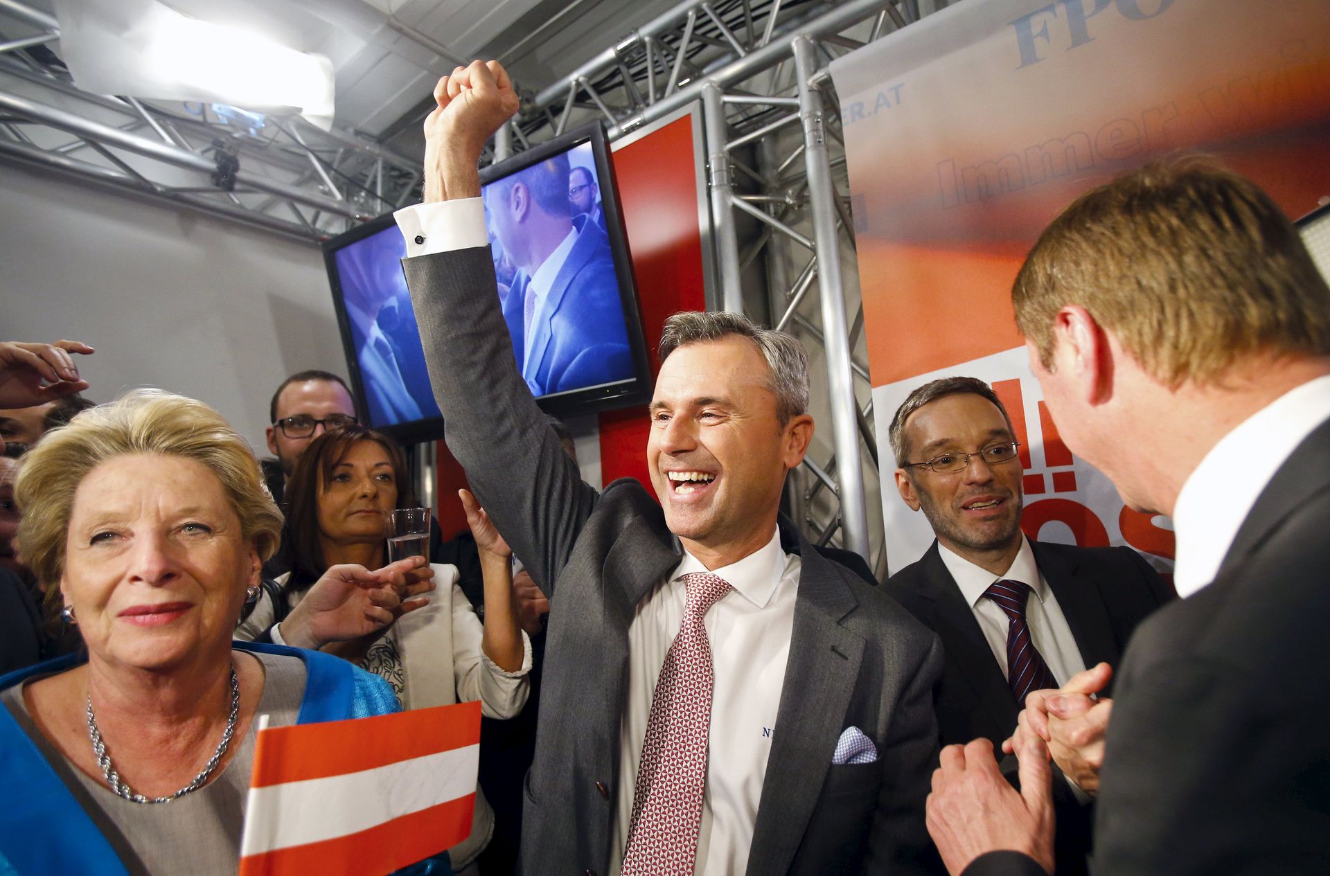 сша джо байден. поддержанная политика. политическая партия. поддержанная политика. роль женщины в политике.