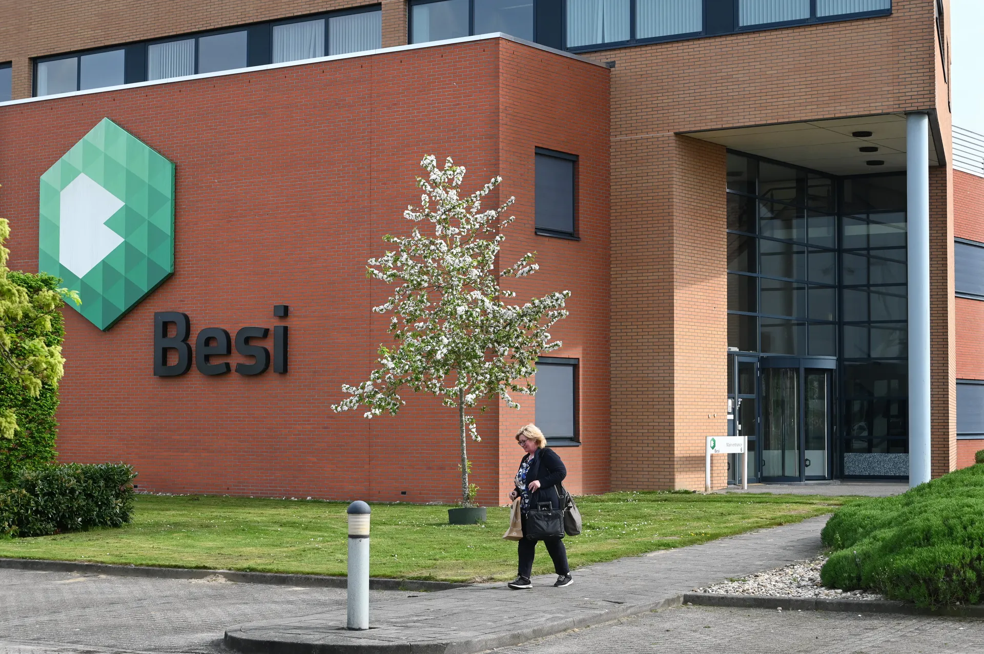 Overnamegerucht stuwt aandelenkoers chipmaker Besi met meer dan 11 ...
