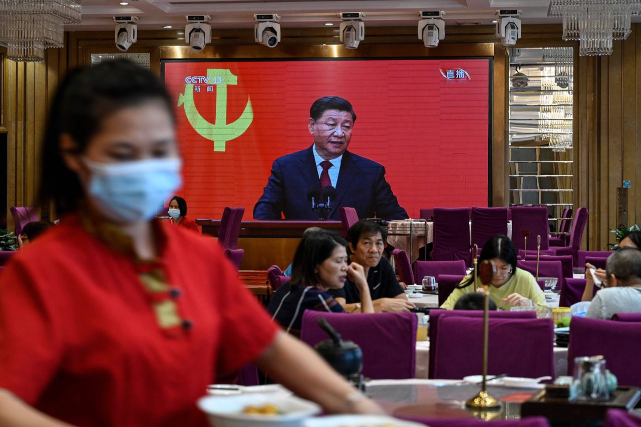 Xi waarschuwt voor ‘gevaarlijke stormen’ op het wereldtoneel 