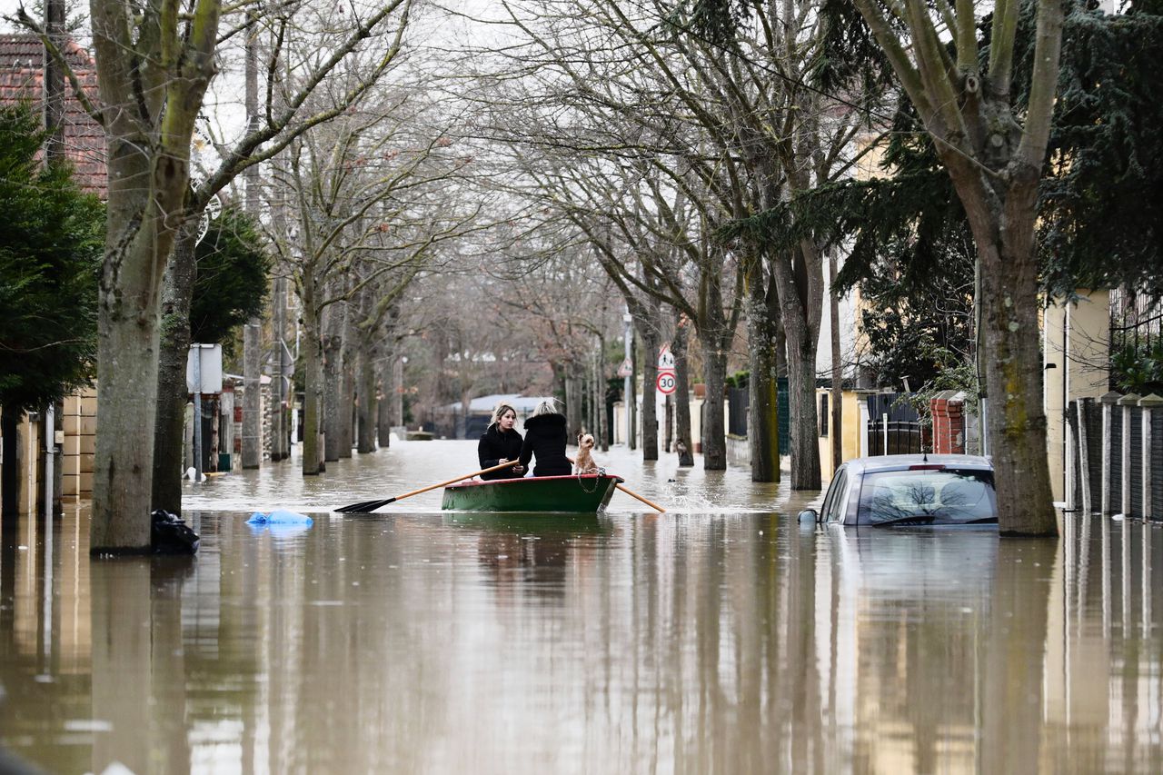 Overstromingen Villeneuve-Saint-Georges, ten zuiden van Parijs