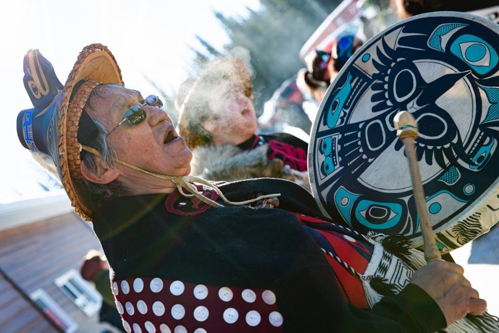 De tragiek van de inheemse Tlingit-gemeenschap 