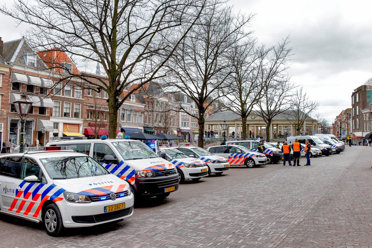 Politie in Leiden.