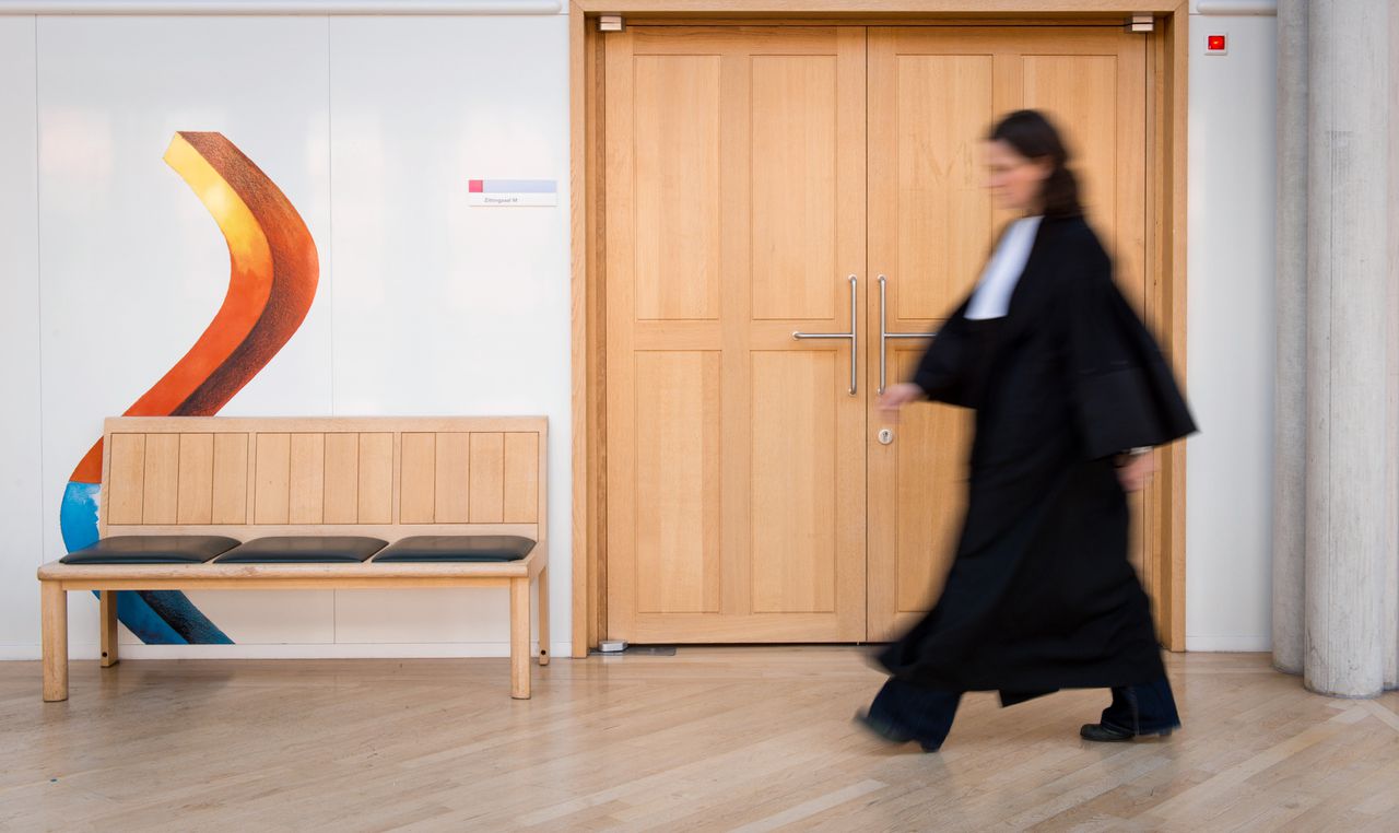 Vrouwelijke rechters dienen klacht in tegen Staat bij mensenrechtencollege vanwege loonkloof 