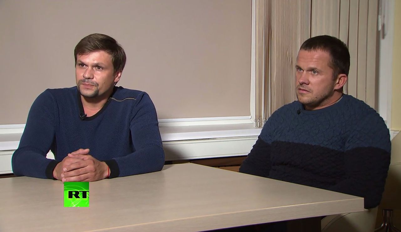 Petrov en Bosjirov tijdens het interview met RT