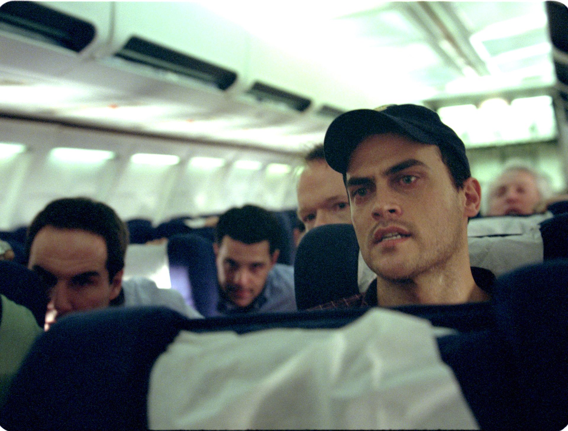 Рейс автомобили. United 93 фильм. Луис Алсамари. Рейс 93 фильм 2006. Потерянный рейс фильм 2006.