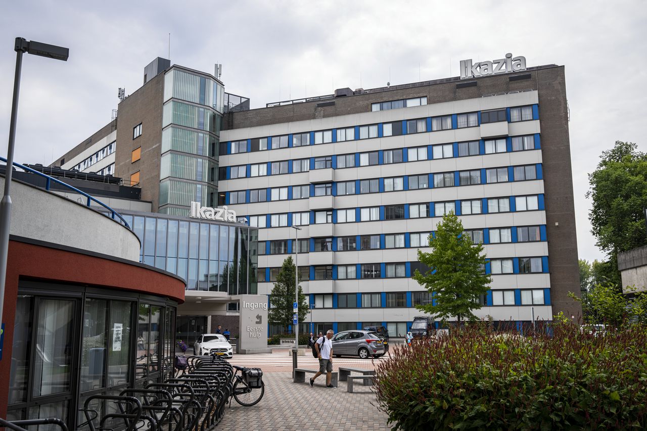 De ingang van de spoedeisende hulp van het Ikazia Ziekenhuis in Rotterdam.