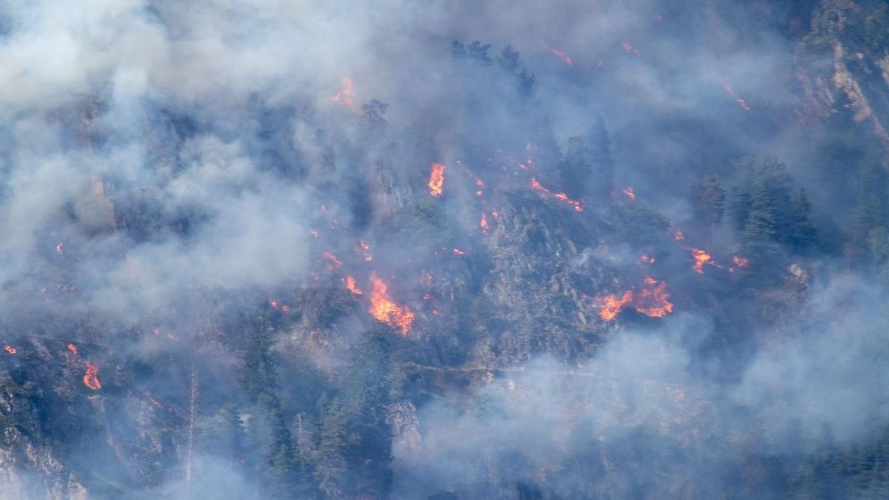 Evacuaties in zuiden van Zwitserland door grote bosbrand 