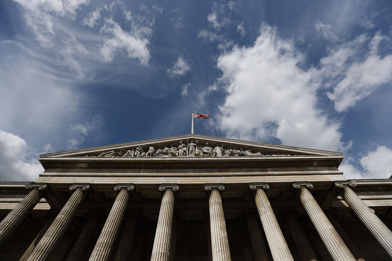 British Museum ontslaat medewerker na vermiste juwelen en edelstenen uit opslagruimte 