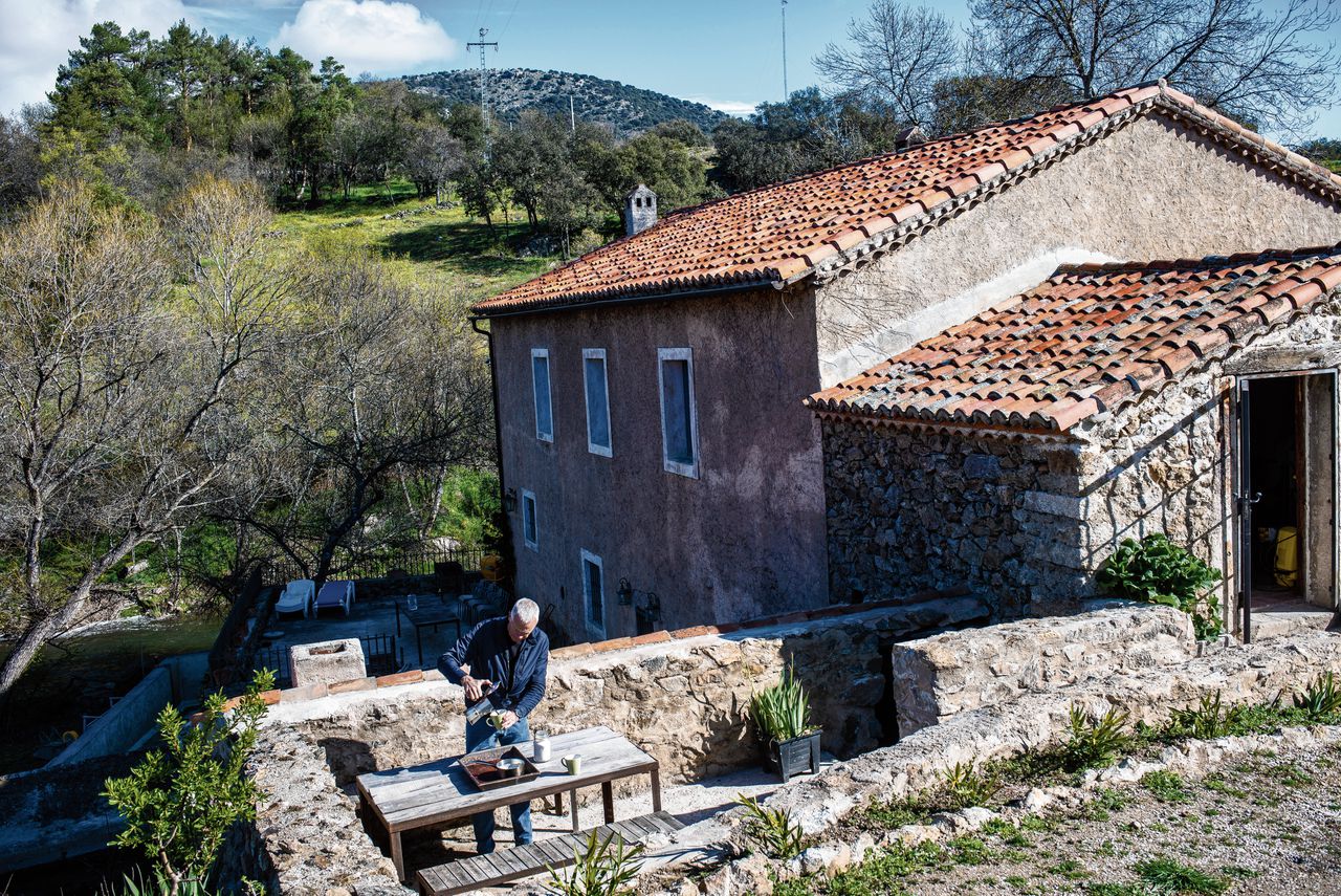 Molino de la Horcajada, het bed and breakfast dat Frank Diephuis heeft geopend in een oude watermolen ten noorden van Madrid.