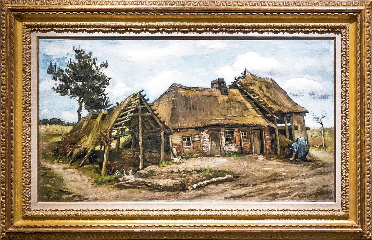 Het schilderij Boerin voor een boerderij, (1885) van Van Gogh.