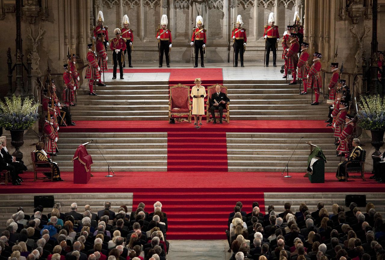 Queen Elizabeth II in 2012 voor een ceremonie in Westminster Hall. In dit vertrek zal ze vier dagen opgebaard liggen. voor de uitvaart van maandag 19 september.