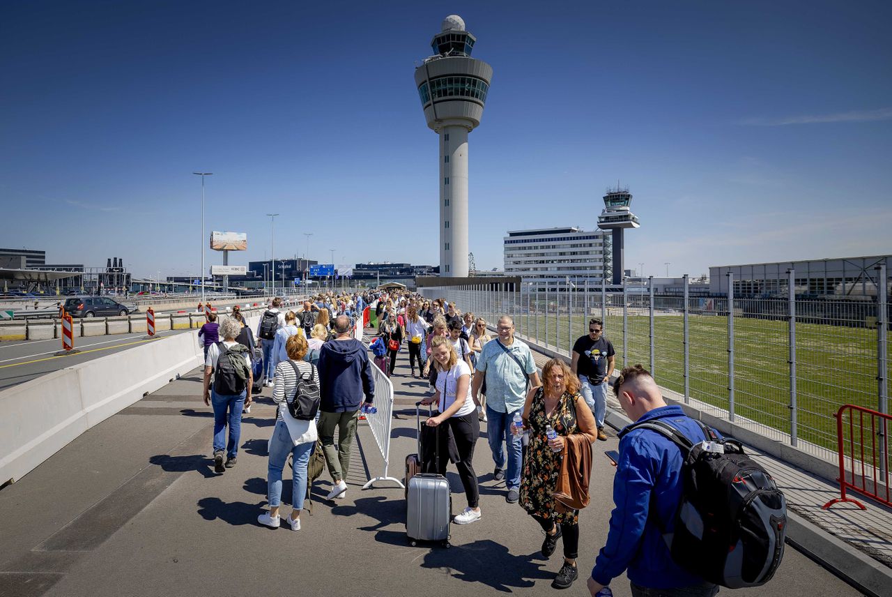 KLM schrapt rest van de dag alle Europese vluchten naar Schiphol 