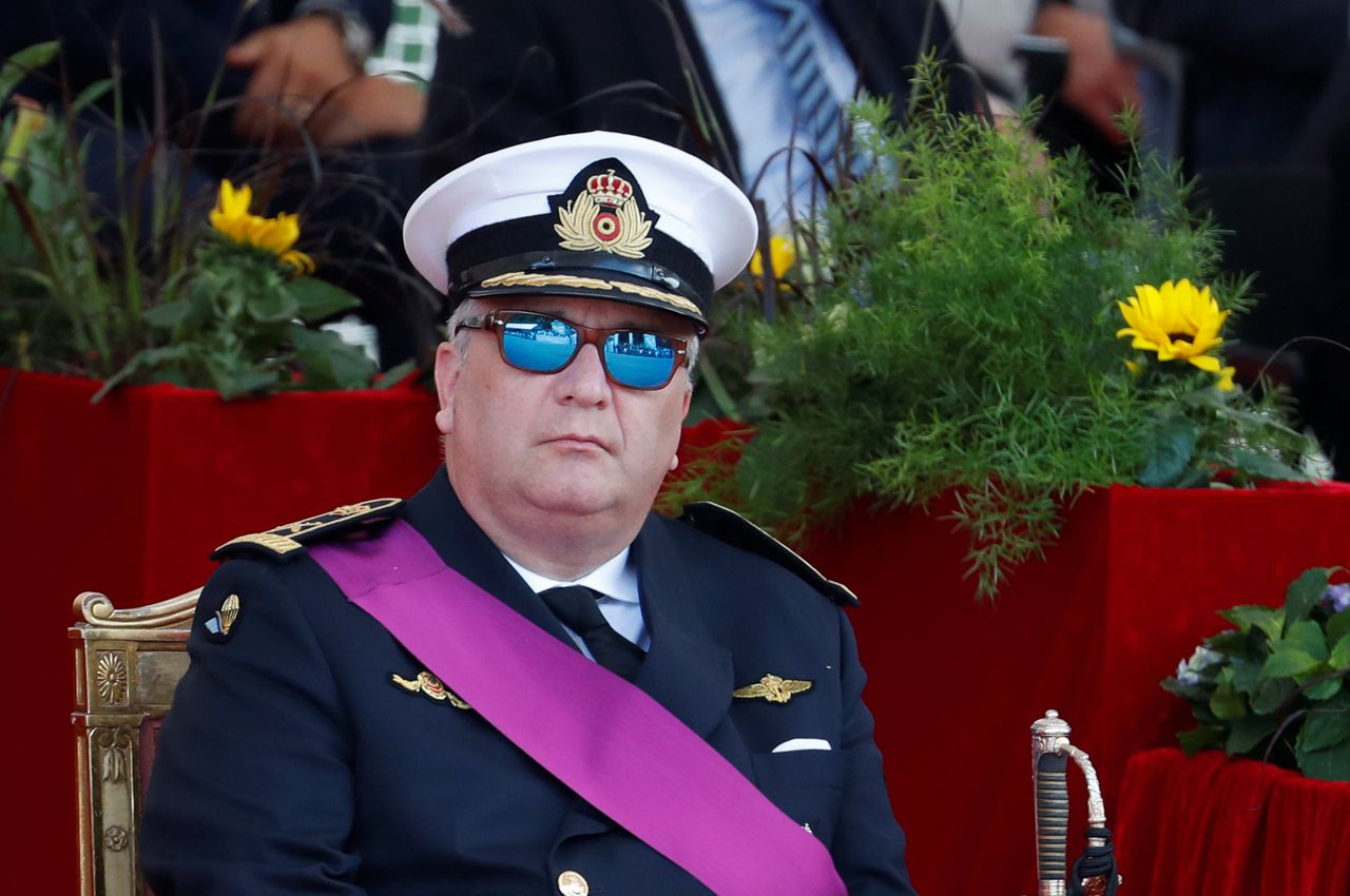 Prins Laurent bij een militaire parade op de Belgische nationale feestdag.