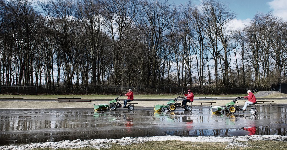 Schaatsen op natuurijs? Neem een priem en touw mee - NRC