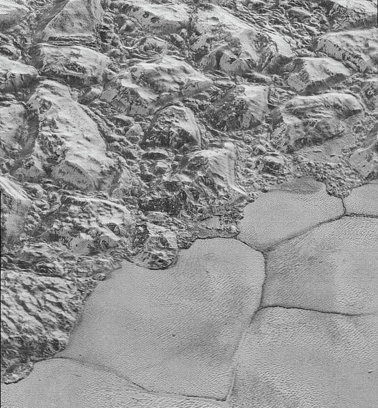 Op de duinen van Pluto dwarrelen methaanvlokjes 