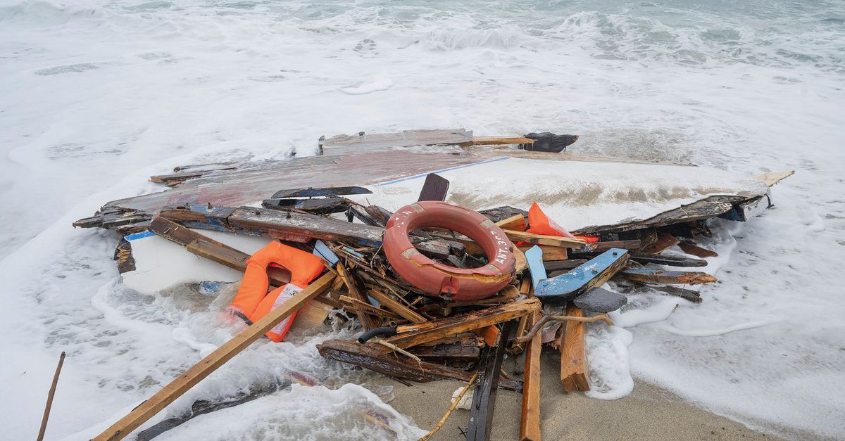 Media italiani: 41 annegano vicino a Lampedusa mentre attraversano l’Europa