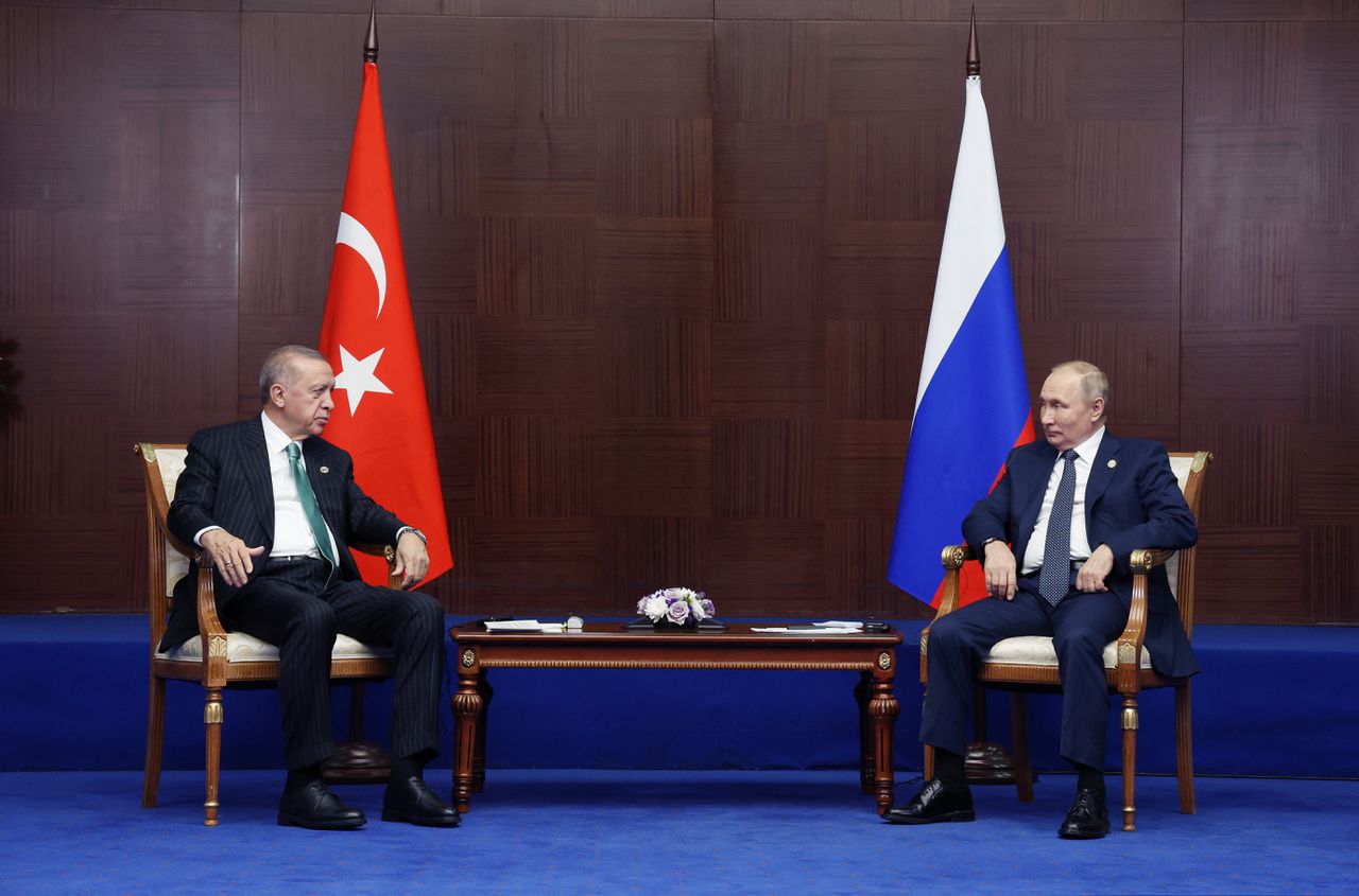 Turkije heeft Rusland hard  nodig, om  het geld en het gas 