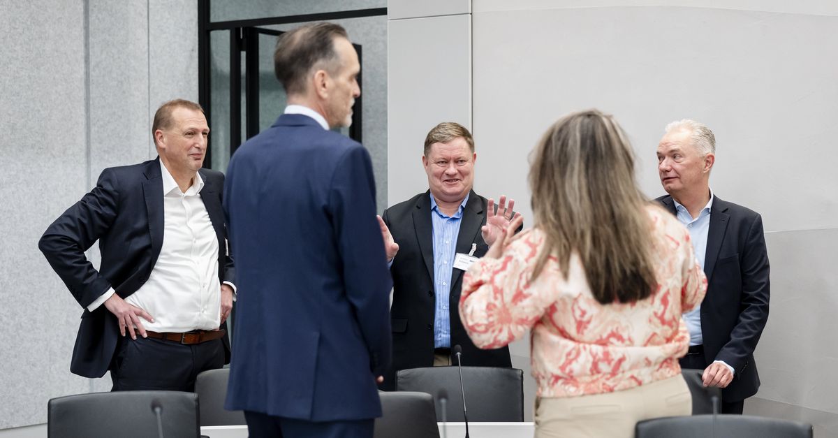 Coalitiepartijen roepen het kabinet op om de verkoop van Solvinity tegen te houden