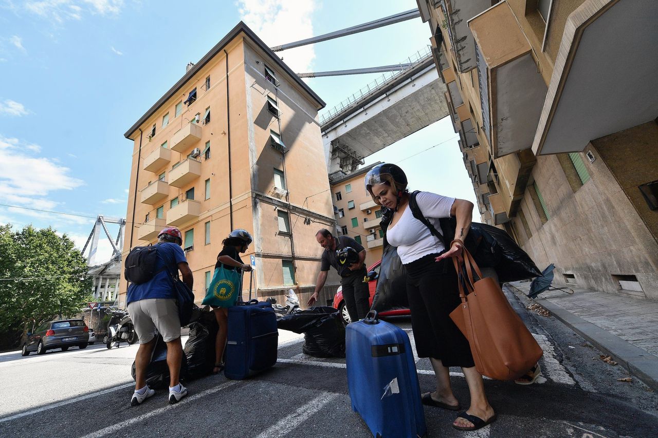 Regering geeft schuld van ramp bij Genua aan anderen 