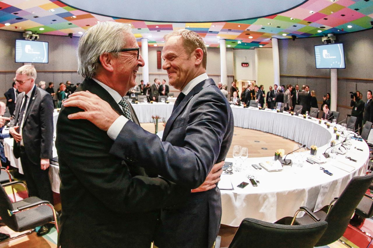 Commissievoorzitter Jean-Claude Juncker met EU-president Donald Tusk vorige maand tijdens een top in Brussel.