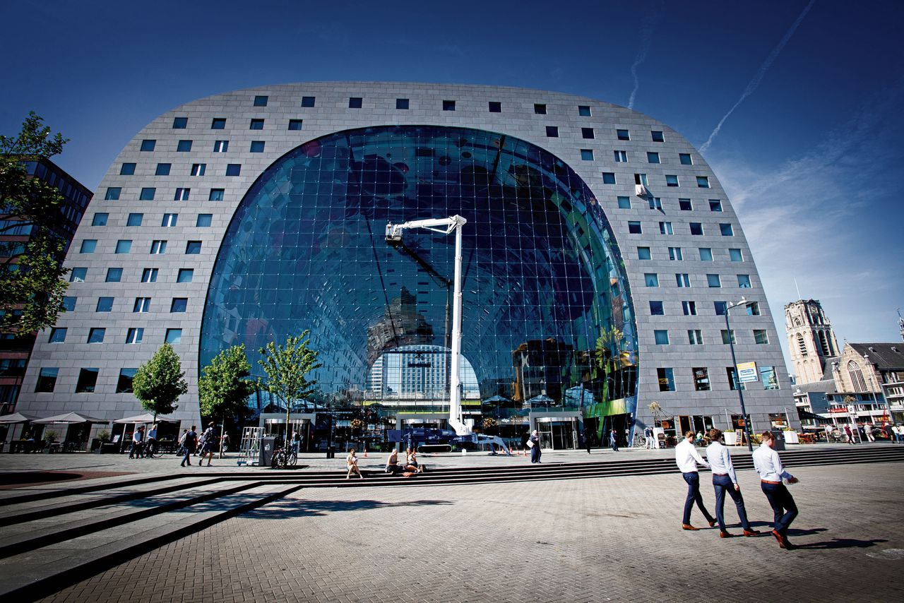 De Markthal van MVRDV is een van de pronkstukken van Rotterdam. Architect Jacob van Rijs: „Het heeft iets volks”