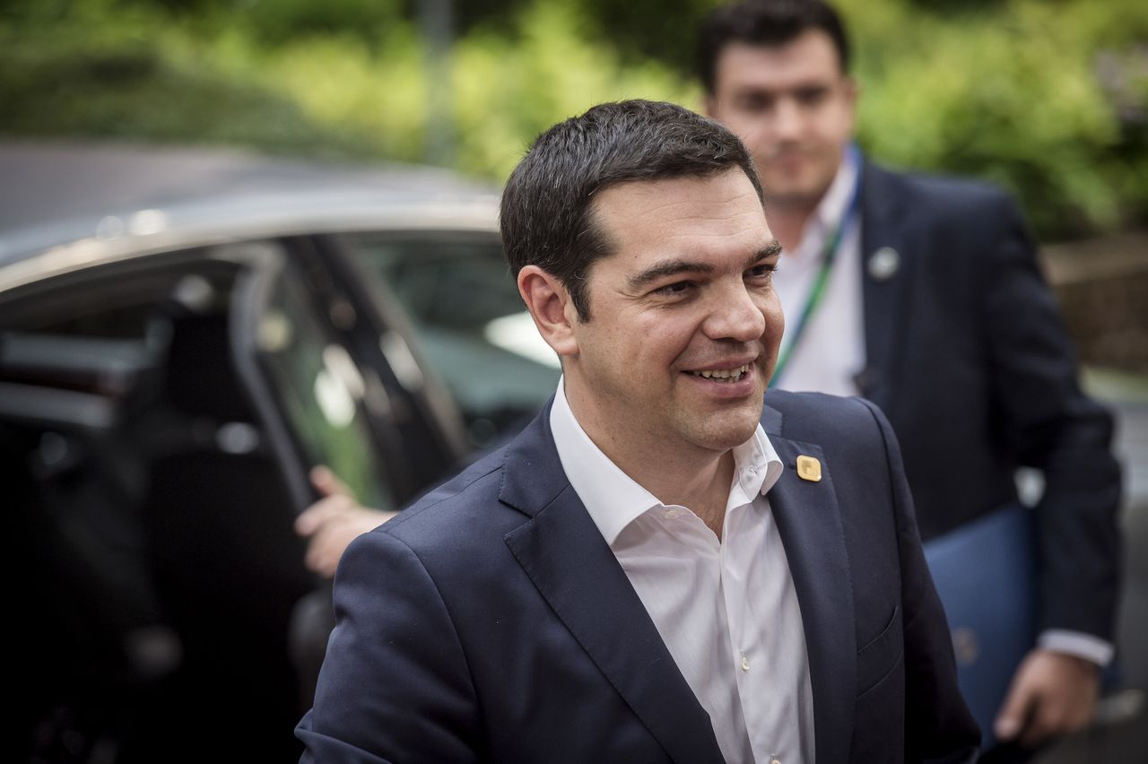 De Griekse premier Alexis Tsipras komt aan voor de extra vergadering van de Euorgroep voorafgaand aan de top van regeringsleiders en staatshoofden van de eurozone over de Griekse schuldenproblematiek.