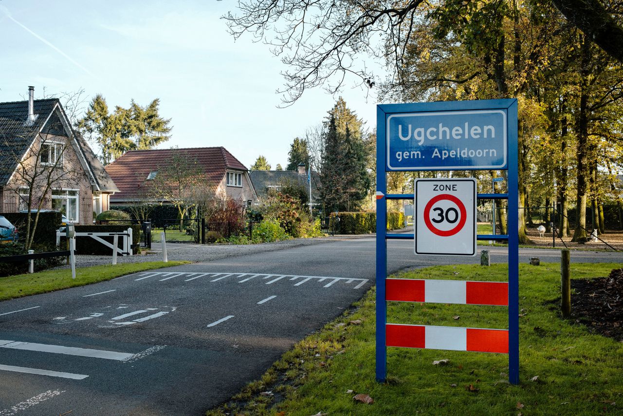 De ene Ugchelenaar wil wafels uitdelen aan de asielzoekers, een ander