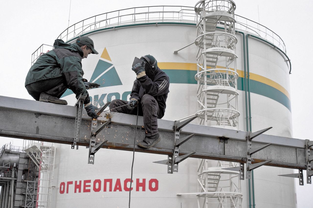 Yukos Oil kwam tijdens de privatiseringen van de jaren negentig in bezit van Michaïl Chodorkovski.