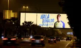 Un cartel en Riad dando la bienvenida a Cristiano Ronaldo como jugador del Al Nassr.