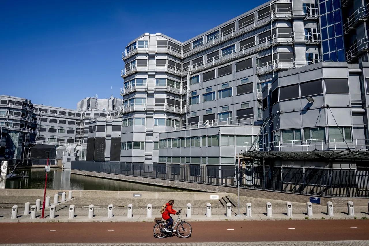 AIVD: de nationale veiligheid stond afgelopen tachtig jaar niet eerder ...