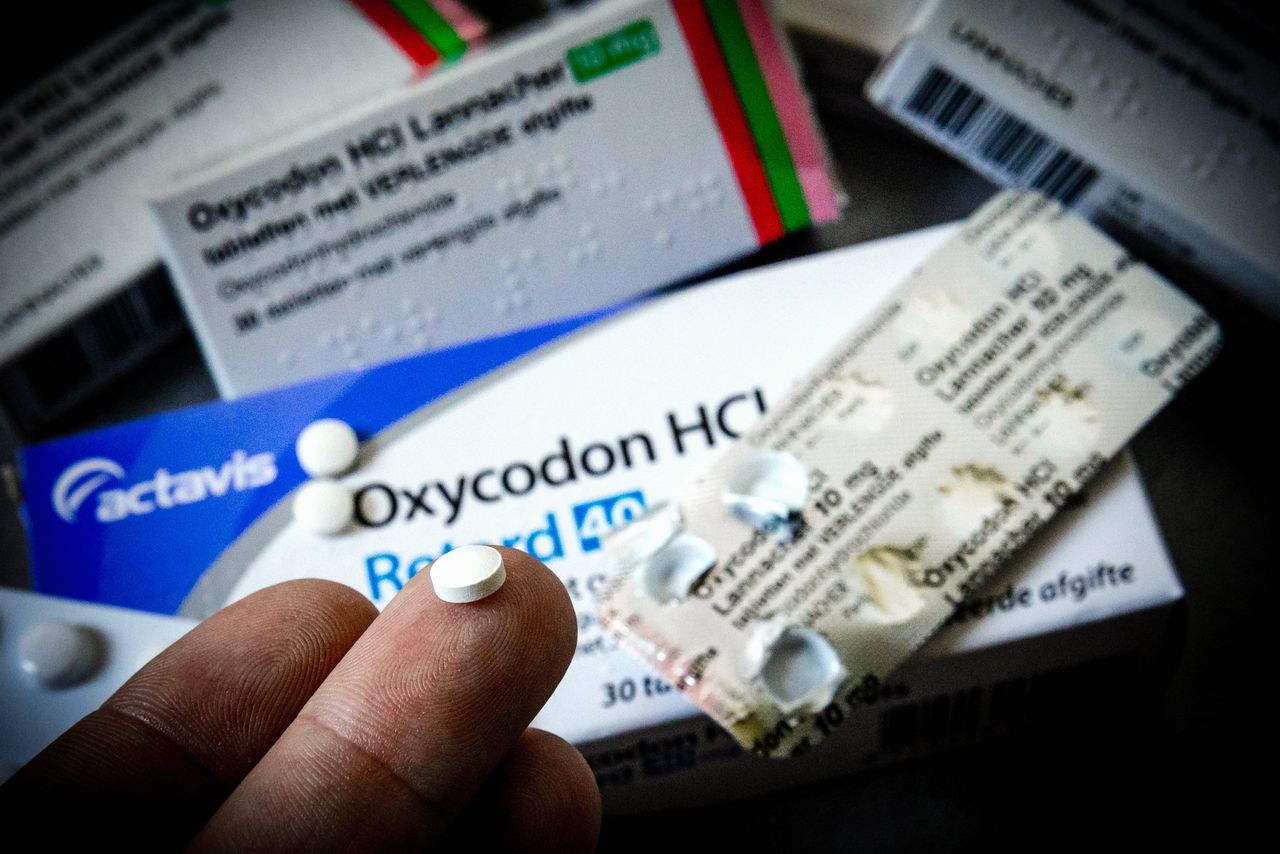 Verpakkingen van het pijnstillend opioïde oxycodon.
