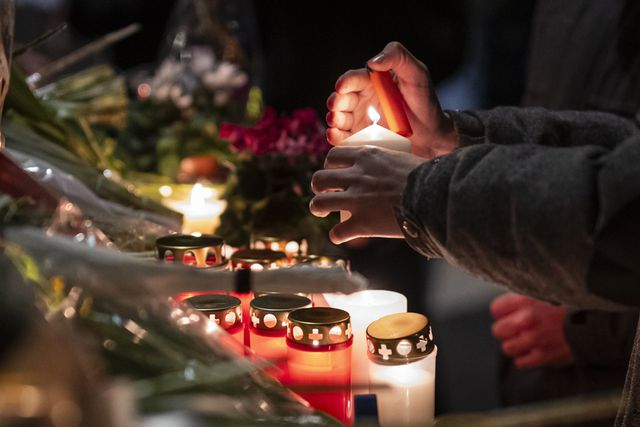 Cafébrand Zwitserland: Tragische Brand in Crans-Montana Eisbrandt - beroemdheden news from NRC