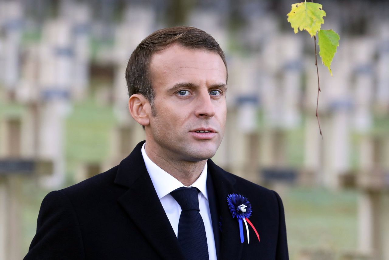 'Aanslag op Macron verijdeld: zes aanhoudingen' 